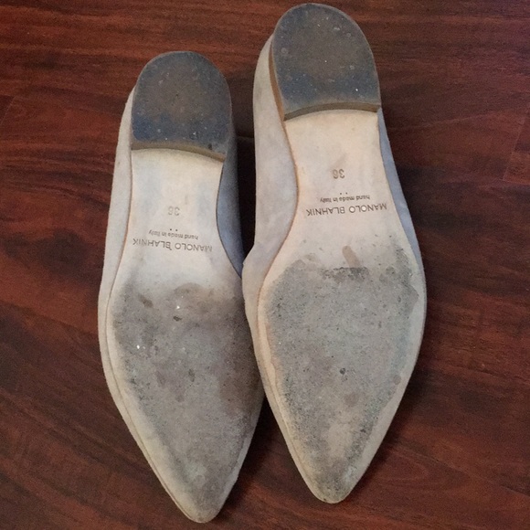 Manolo Blahnik scalloped flats - Picture 3 of 5